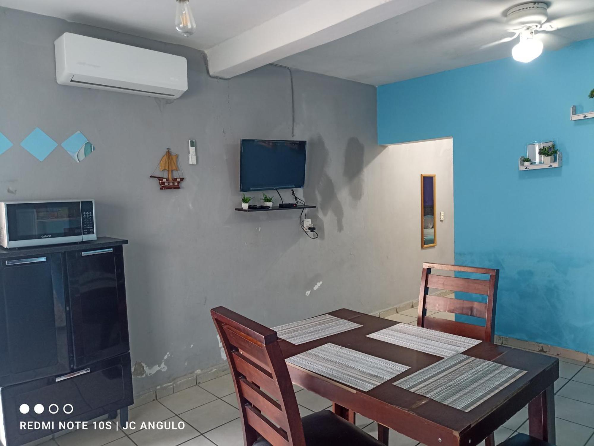Casa Sencilla, Primer Piso Bien Ubicada *