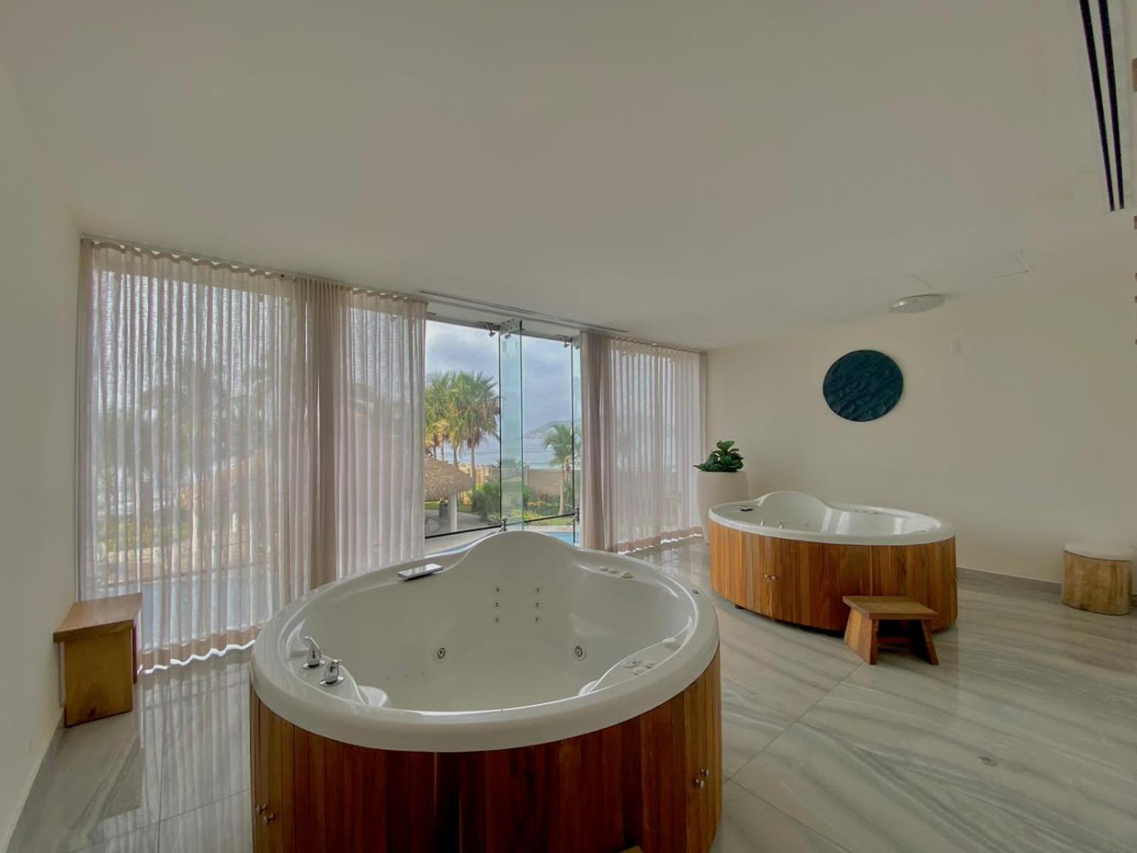 In Camino Al Mar With Amazing View Of The Ocean, And swimming Pool *