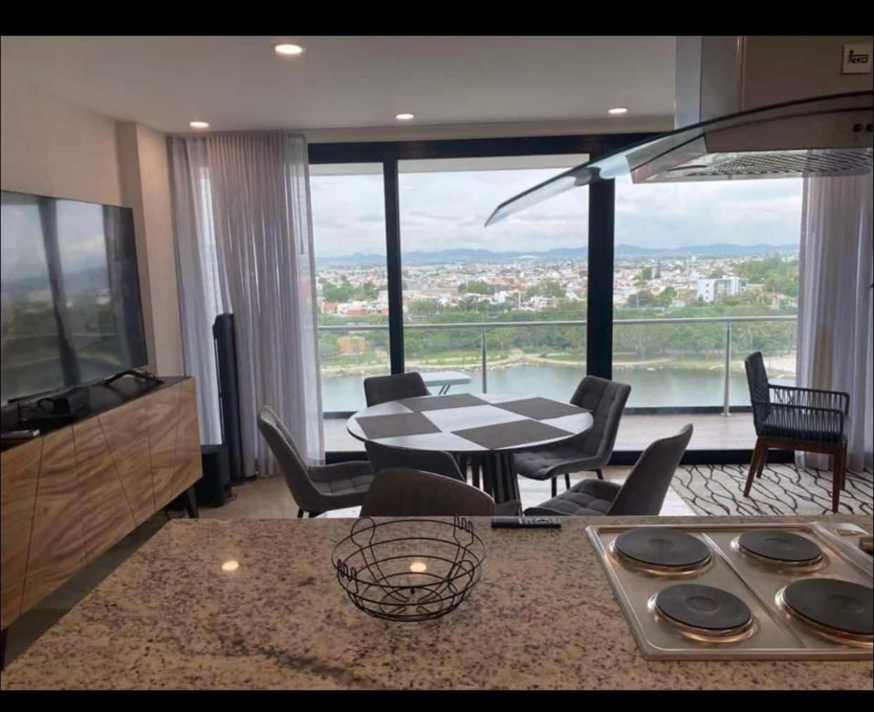 Departamento A Pie De Playa Con Alberca Infinty En Piso 22 * Mazatlán