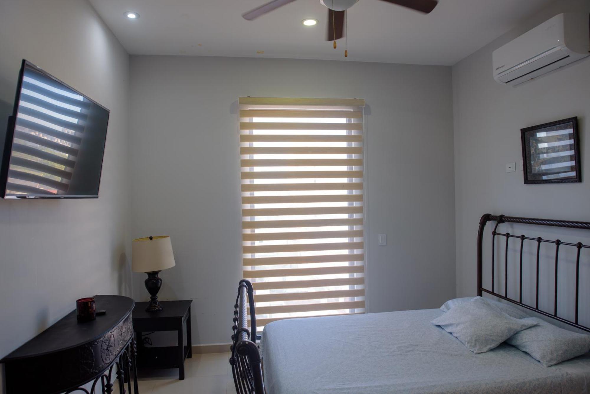 2br/2ba 1 Block To Ocean! - Unit 6 * Mazatlán