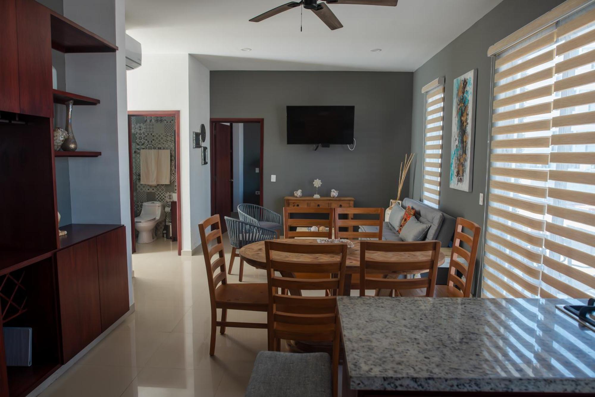 Apartamento 2br/2ba 1 Block To Ocean! - Unit 4 *
