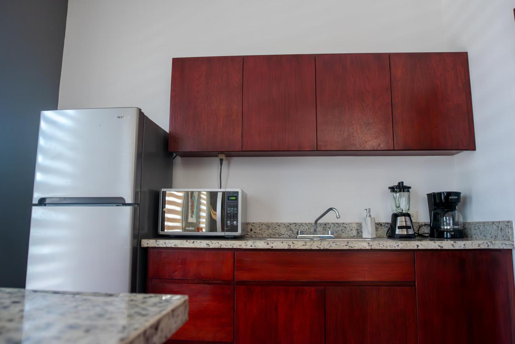 2br/2ba 1 Block To Ocean! - Unit 4 Apartamento Mazatlán