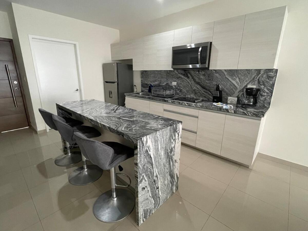 Apartamento En Pb Con Piscina A Poca Distancia De La Playa *