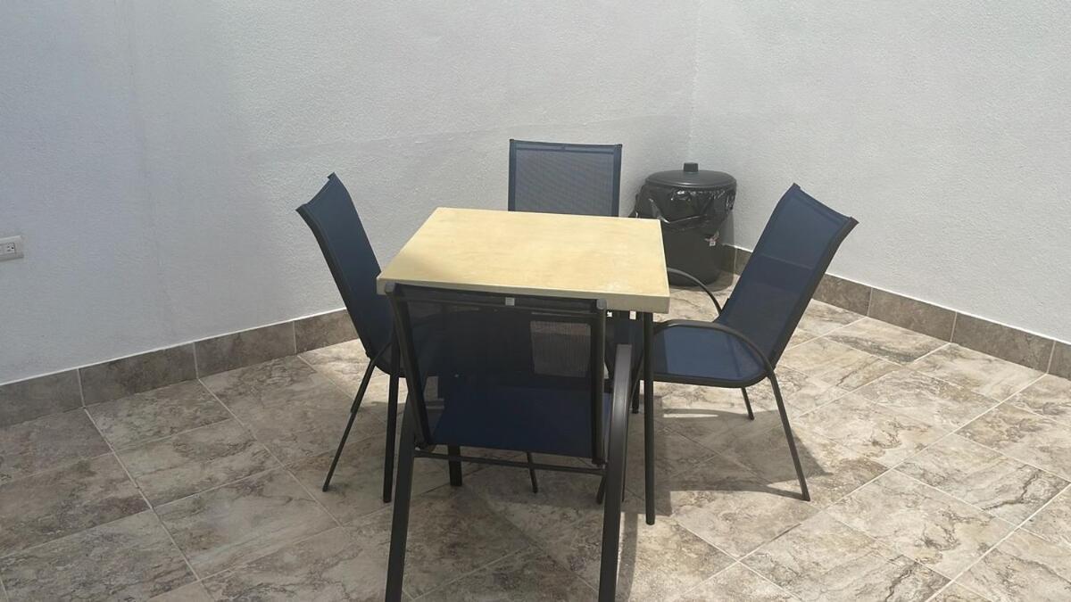 En Pb Con Piscina A Poca Distancia De La Playa Apartamento