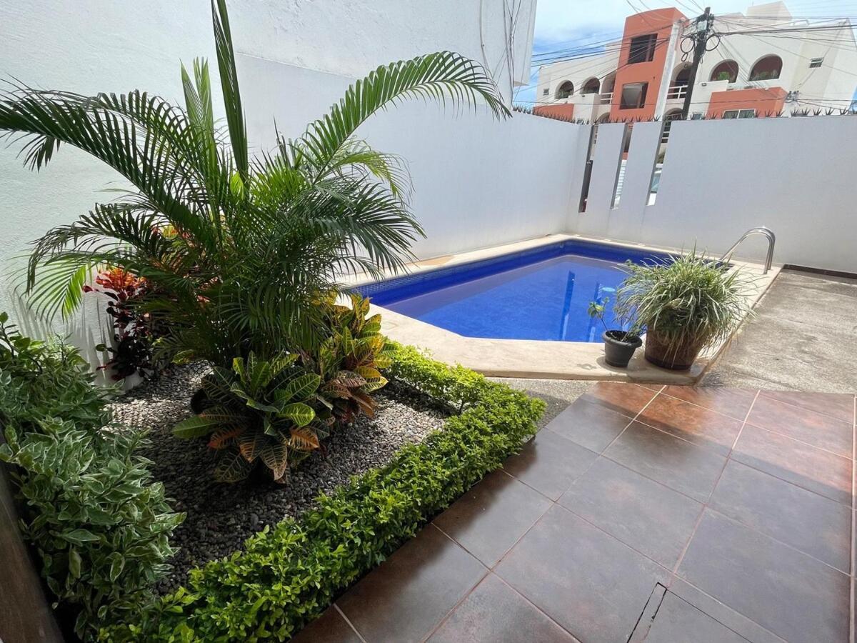 En Pb Con Piscina A Poca Distancia De La Playa *