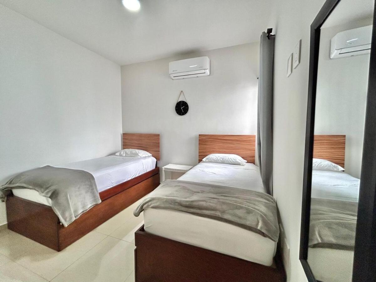 Depa Near Zona Dorada And Malecon By G P S Rentas Apartamento *
