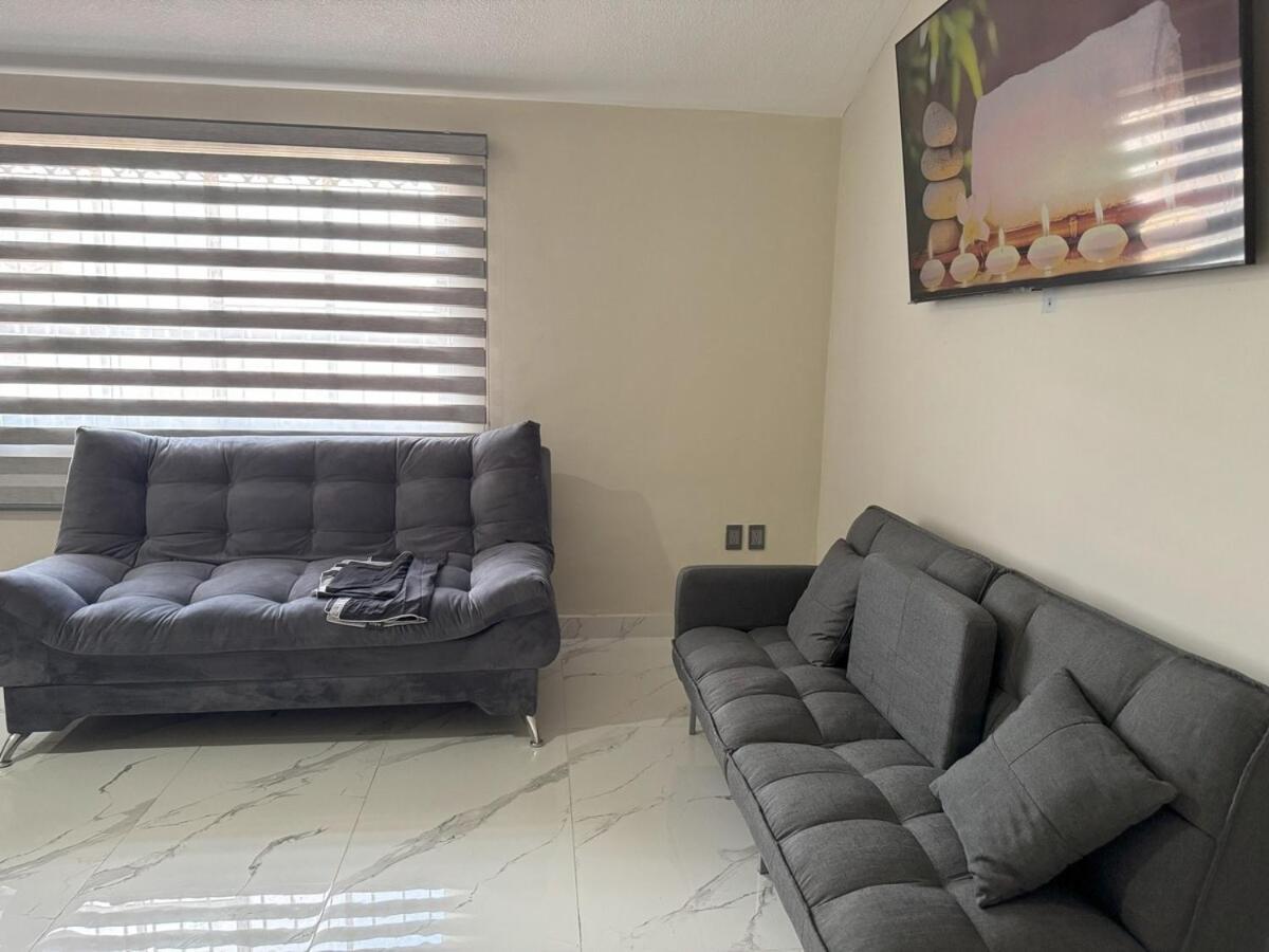 Casa Con Alberca Zona Dorada! Сasa de vacaciones *
