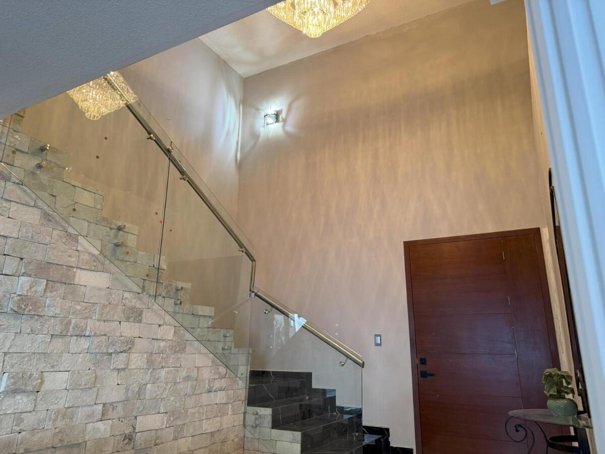 Casa Con Alberca Zona Dorada! Сasa de vacaciones