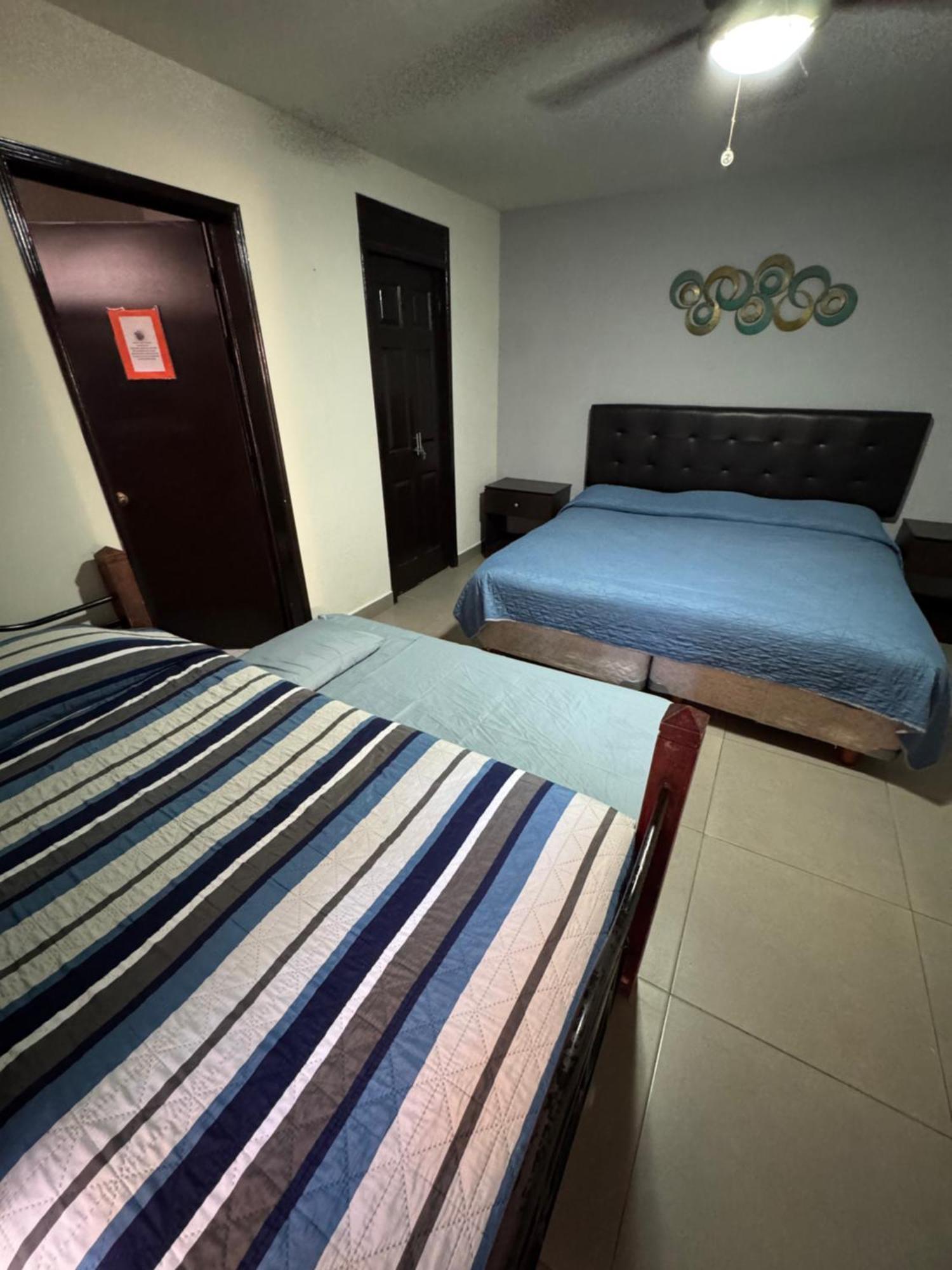 Zona Dorada: Amplio Departamento 12 Apartamento