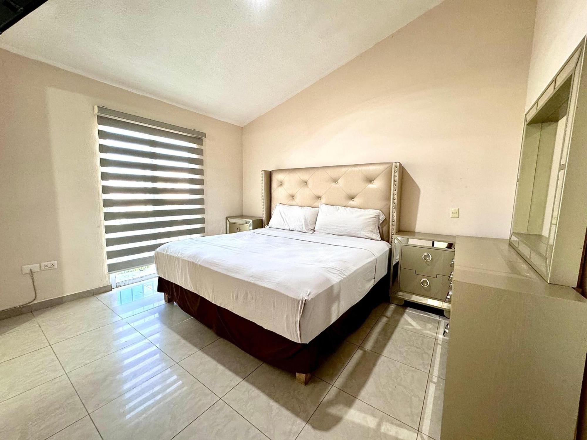 Сasa de vacaciones Olivos 33 Casa 3 3 Piscinas