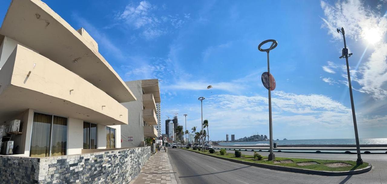 Hotel Cabinas Al Mar *