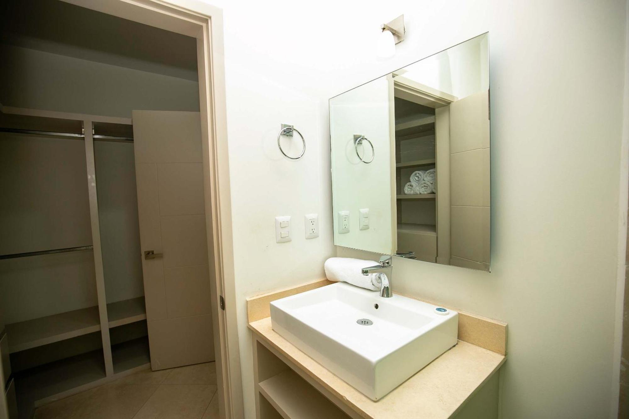 Elegant At Playa Brujas With Ocean View * Mazatlán