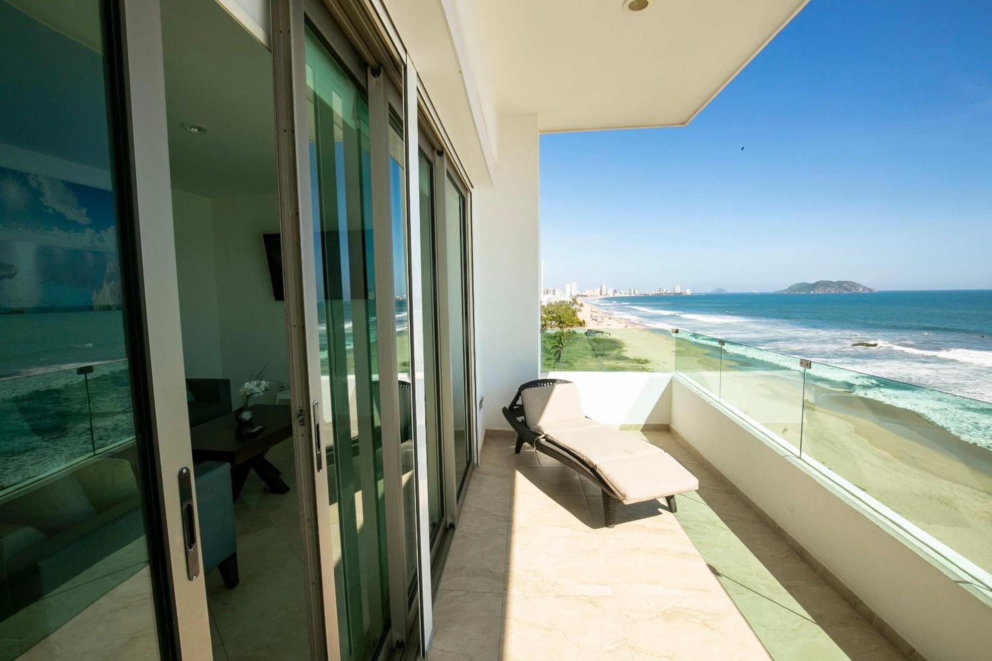 Elegant At Playa Brujas With Ocean View *