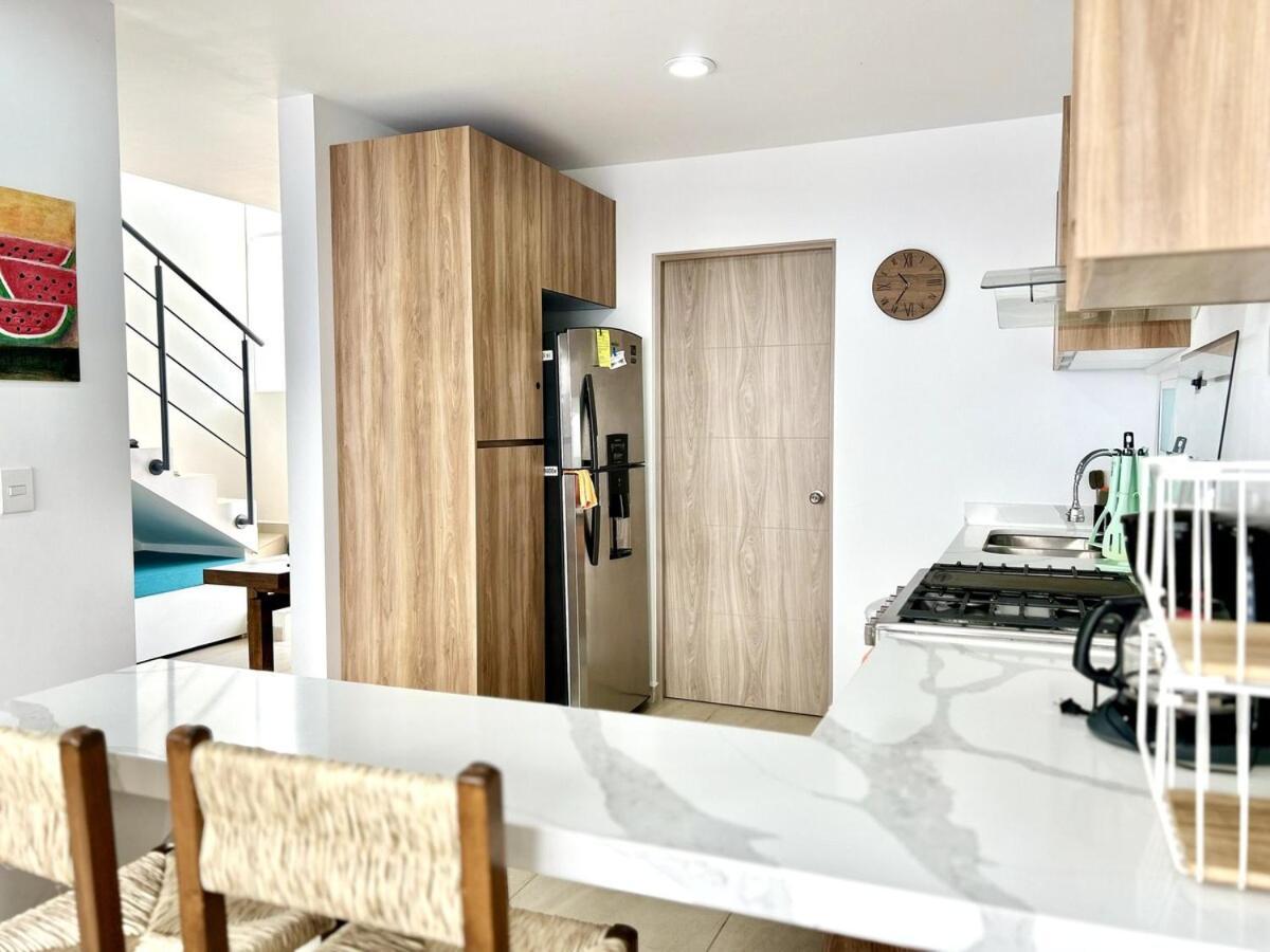 Apartamento Hermosa Casa Familiar En Privada Cerca De La Playa