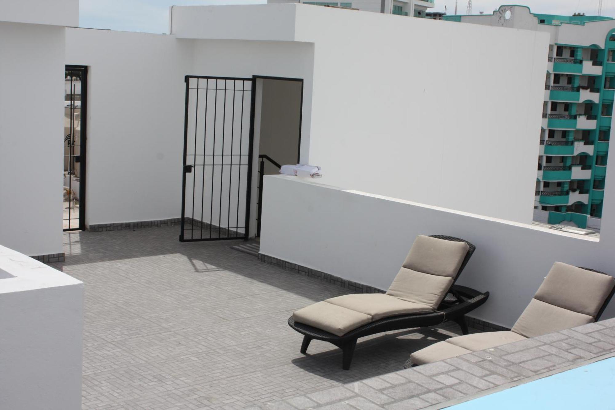 2br 1ba 1 Block To Ocean 1