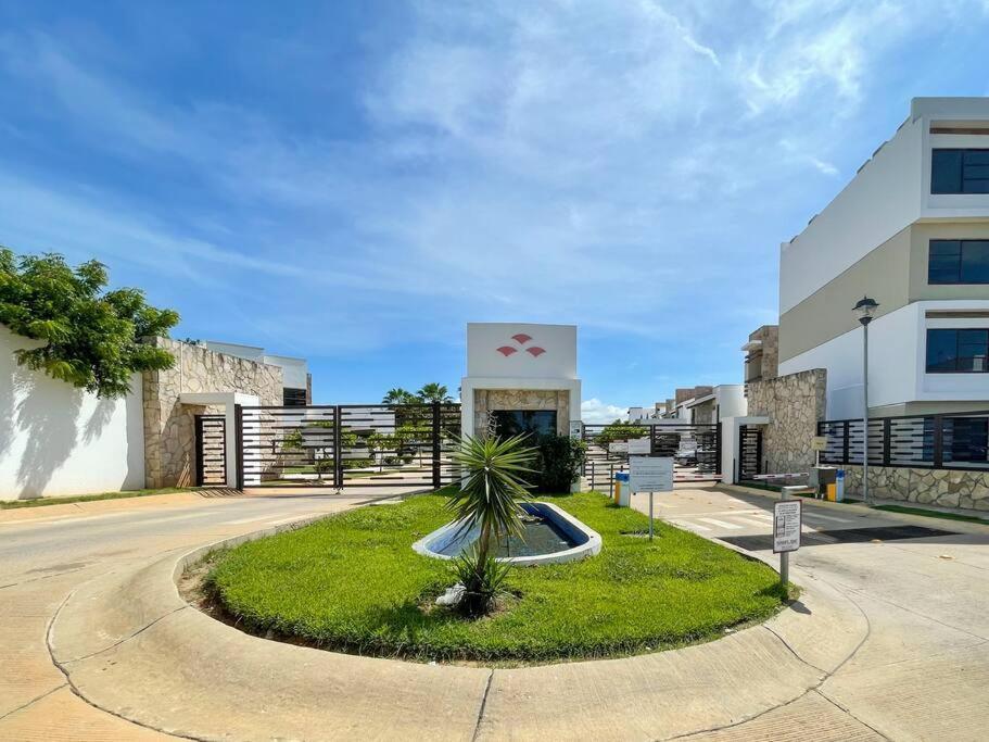 Prime Location At Cerritos Great Price #1800 Сasa de vacaciones *