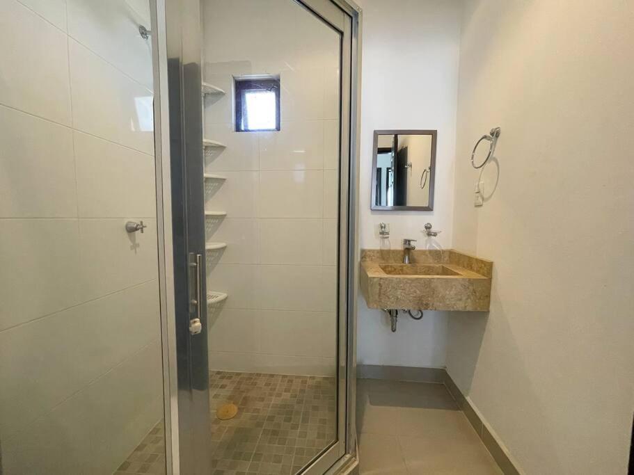 Prime Location At Cerritos Great Price #1800 Сasa de vacaciones