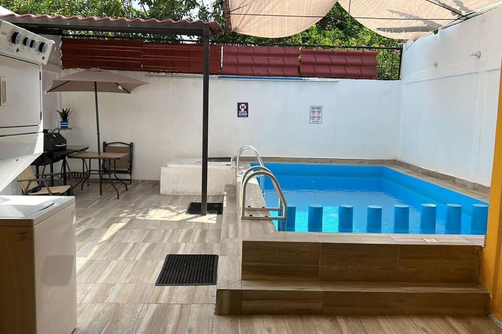 Poolside Gateway Mazatlán