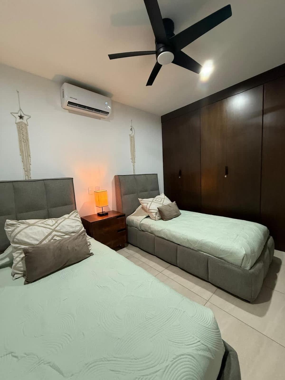 Сasa de vacaciones Hermoso Depto. A 1 Cuadra Del Malecon - Flamingo 302 *