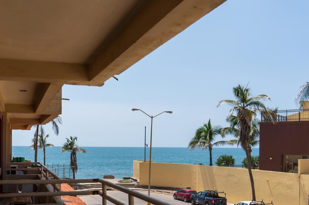 Beachfront With Pool In Cerritos - Marina Del Rey 107 *