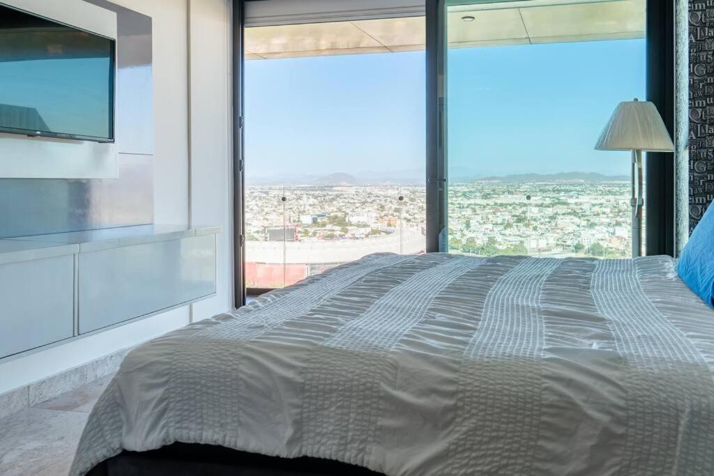 Luxury In Malecon Park View - 2005 Apartamento