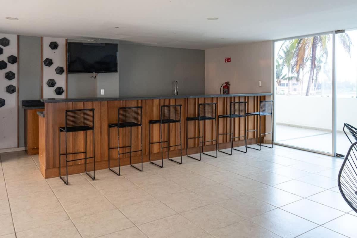 Stylish Seaside With Stunning Ocean View - Portico Apartamento *
