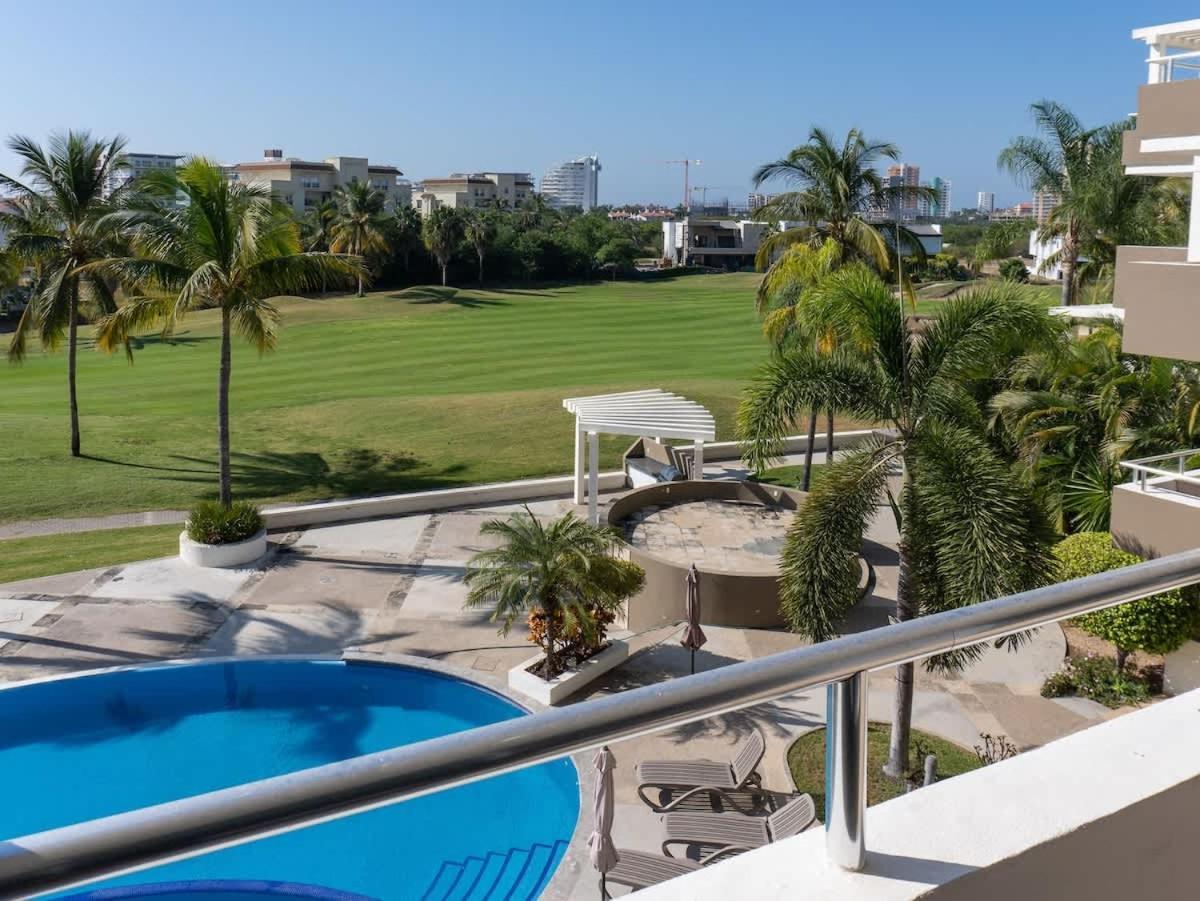 Departamento Con Vista Al Campo De Golf & Alberca - Santa Barbara Apartamento *