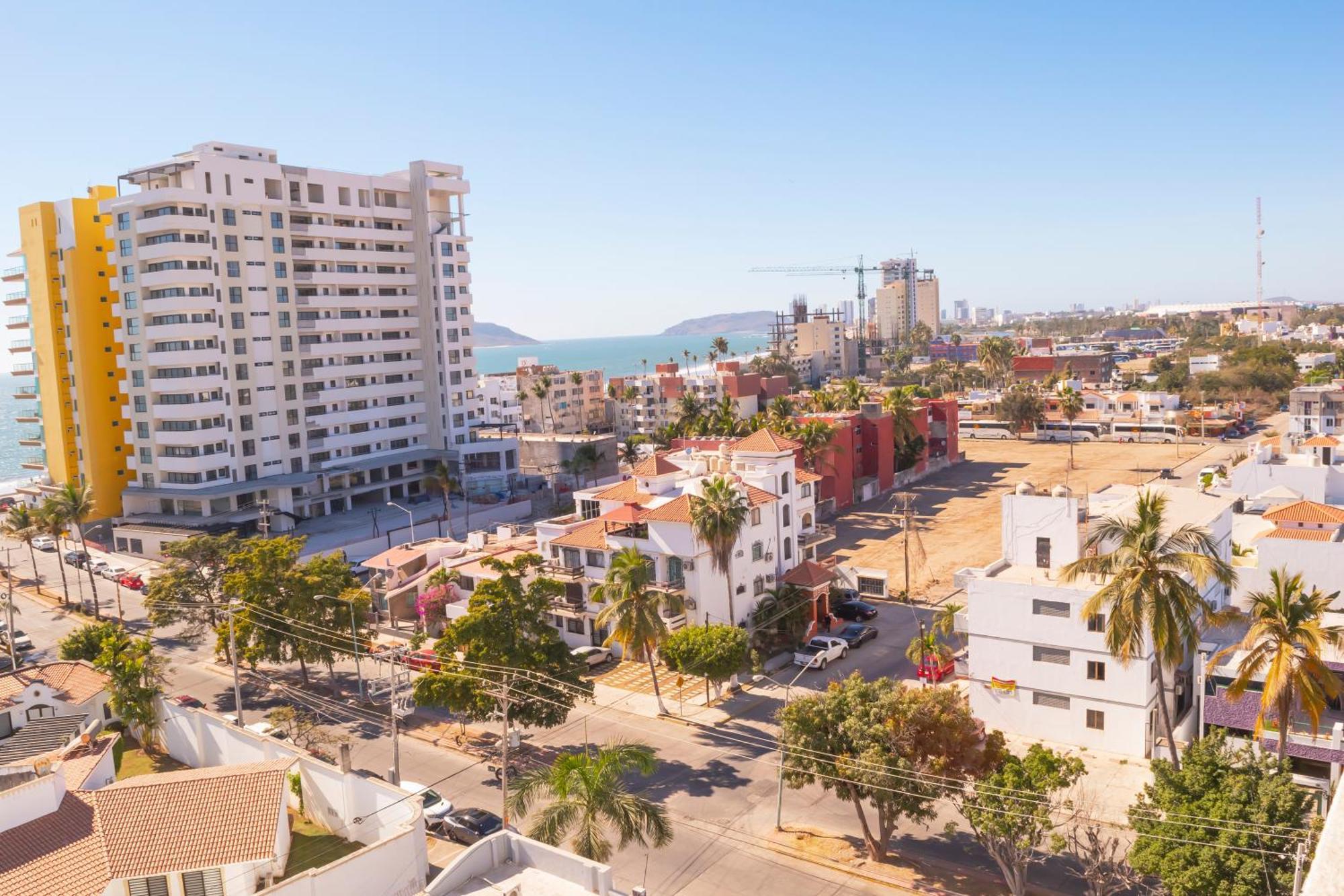 Iberika 8002 A 2 Cuadras Del Malecóncn Vista Al Mar! Apartamento Mazatlán