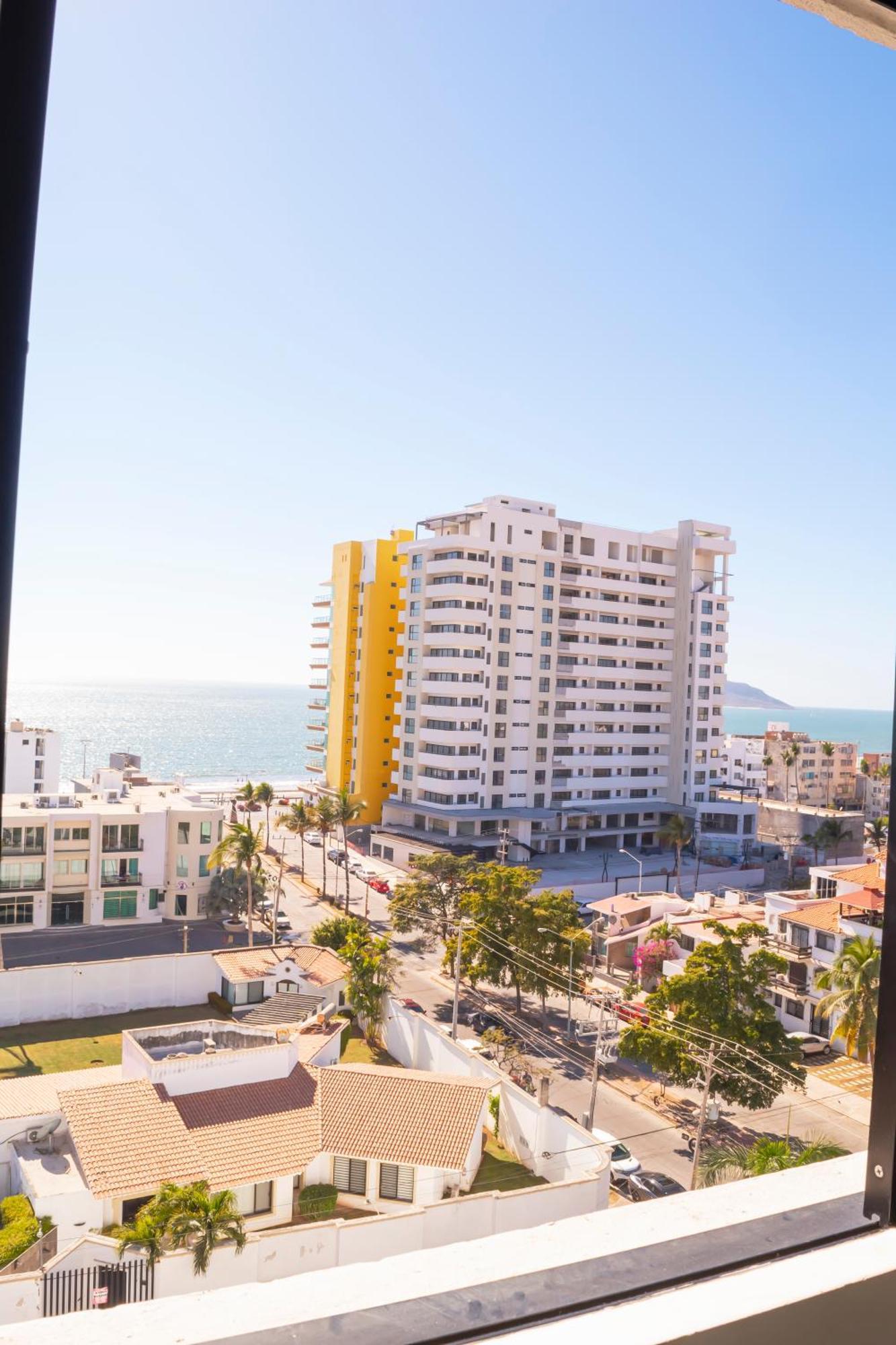 Iberika 8002 A 2 Cuadras Del Malecóncn Vista Al Mar! Apartamento Mazatlán