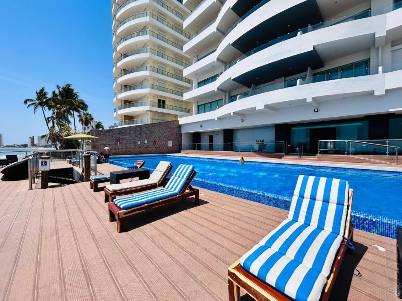 Apartamento A Pie De Playa Con Vista Al Mar By G P S Rentas Mazatlán