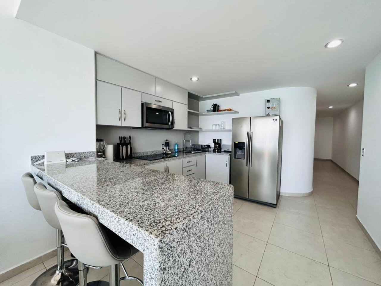 Apartamento A Pie De Playa Con Vista Al Mar By G P S Rentas *