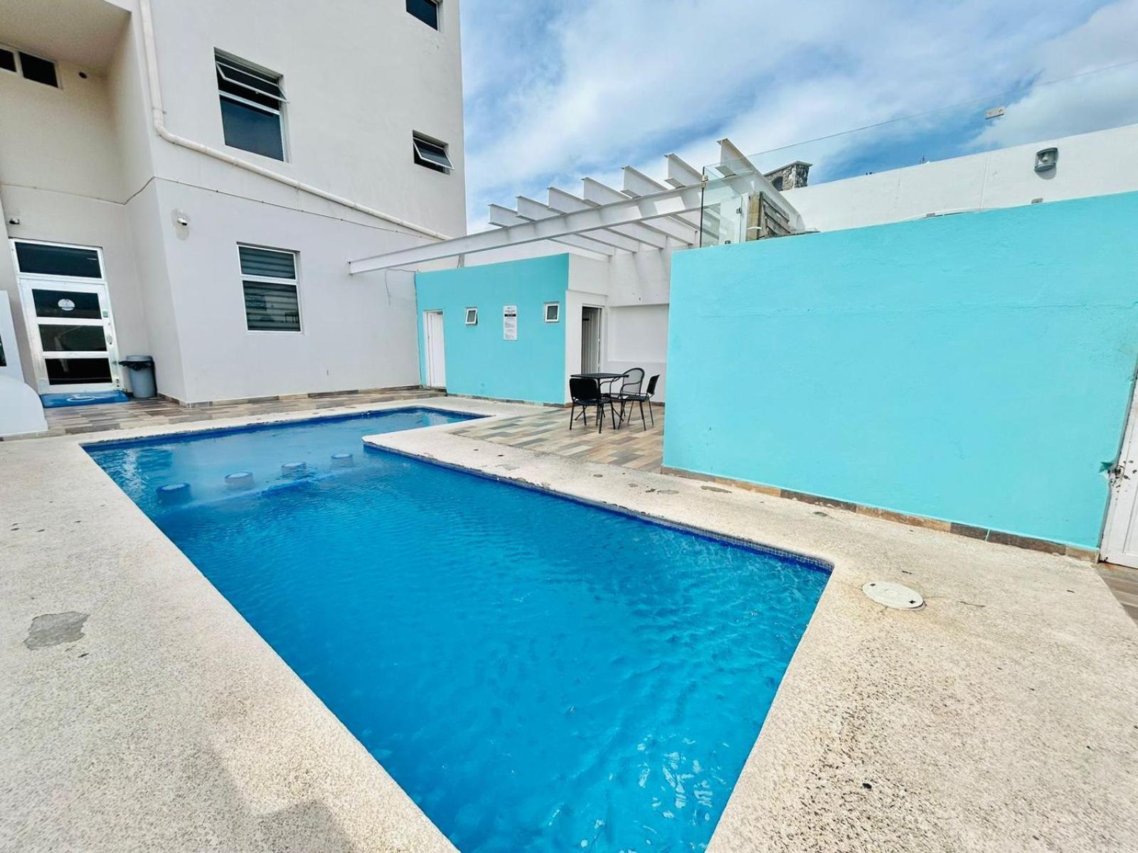 Departamento Cerca De La Marina Y Zona Dorada