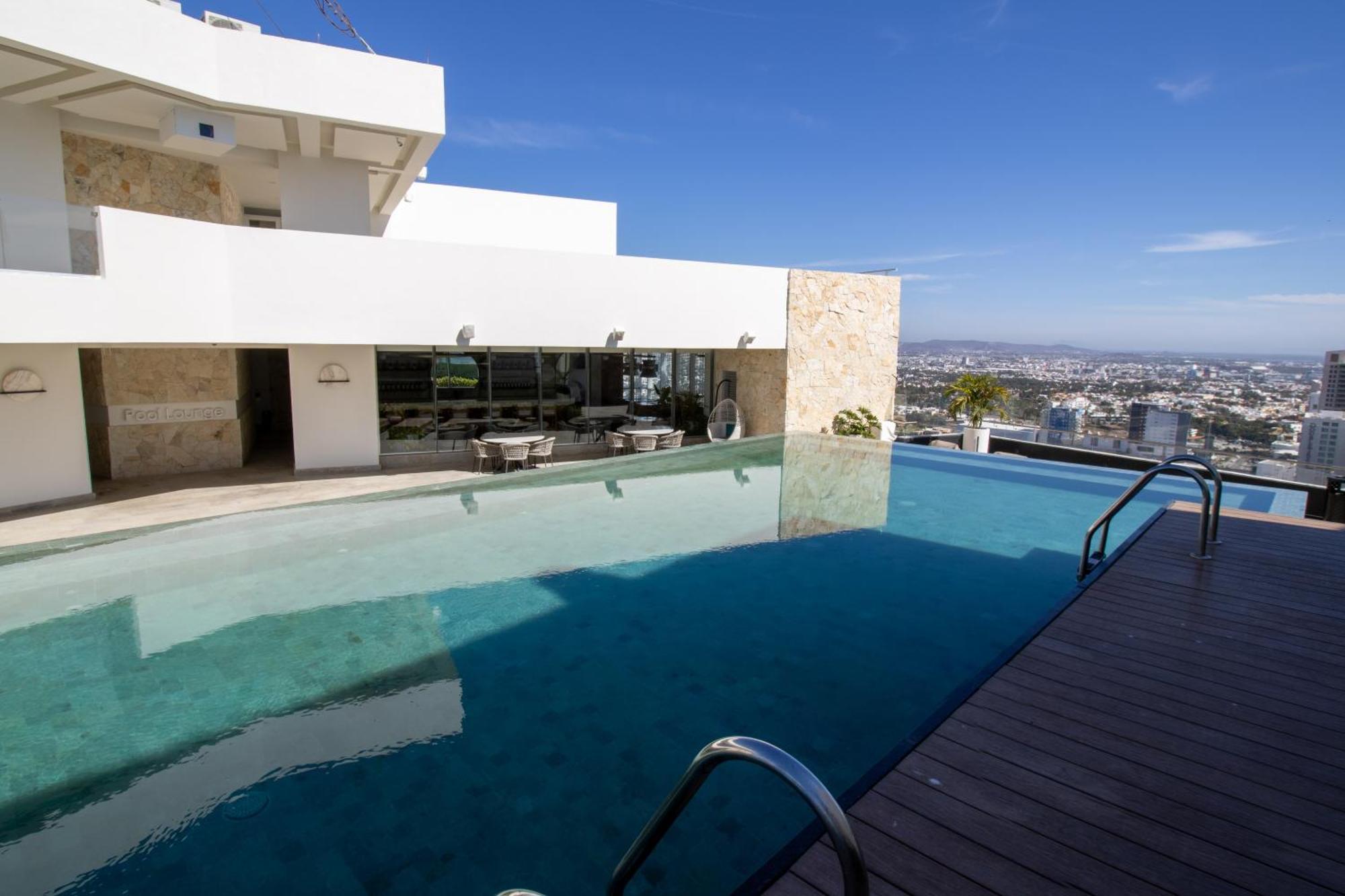 Elegante Con Vista Al Mar Y Balcon By G P S Rentas Apartamento *