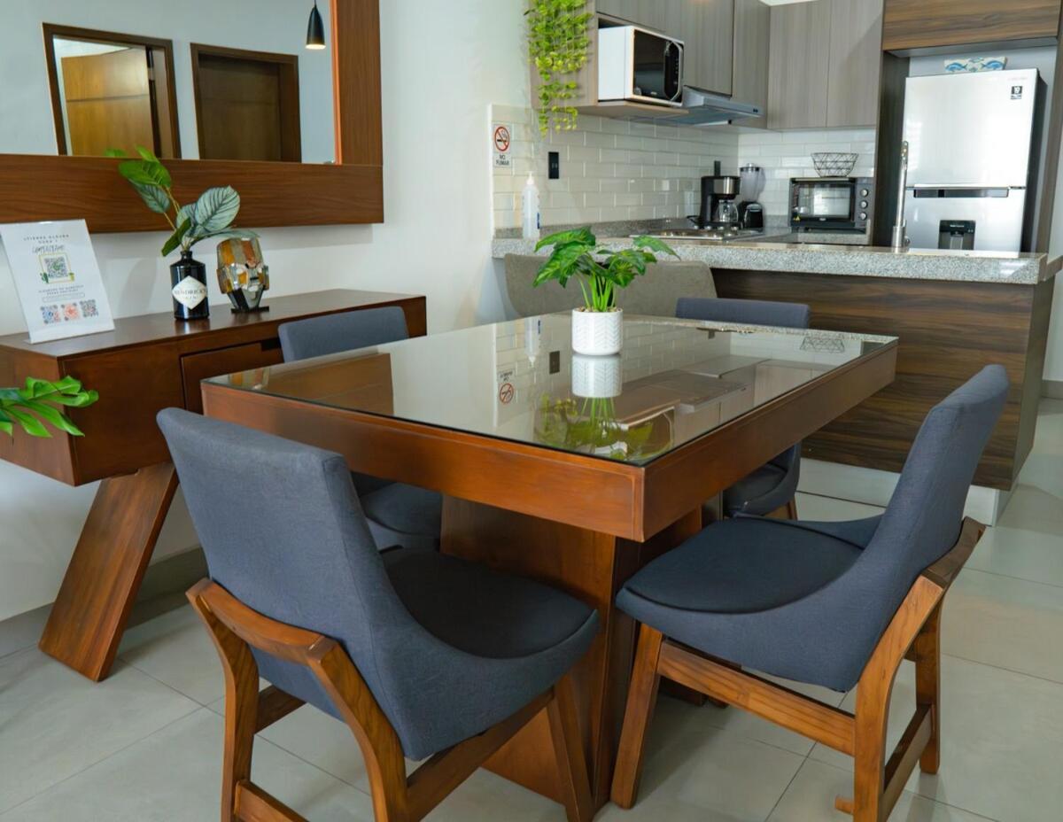 Few Steps From The Beach, At Golden Zone * Mazatlán