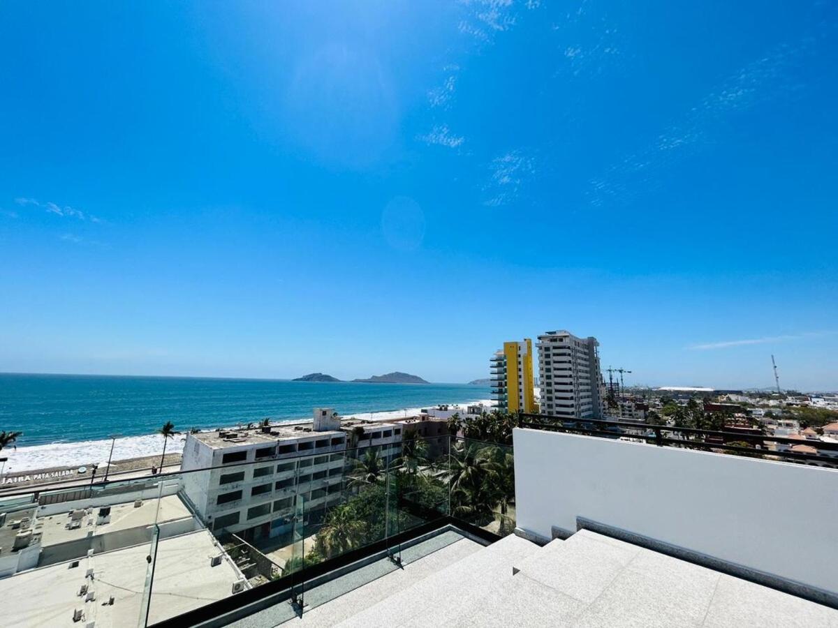 Beautiful 50 Steps From The Torre Q Mazatlán