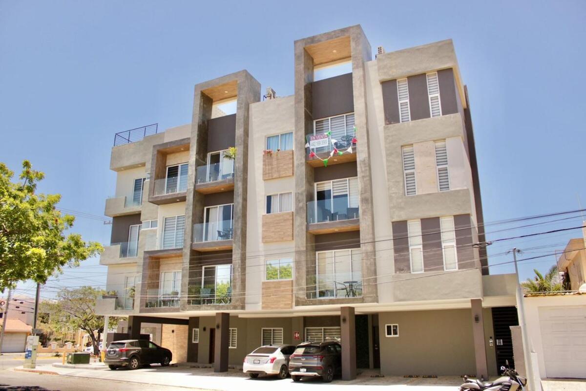 2 Min From Zona Dorada Paseo Lomas 303