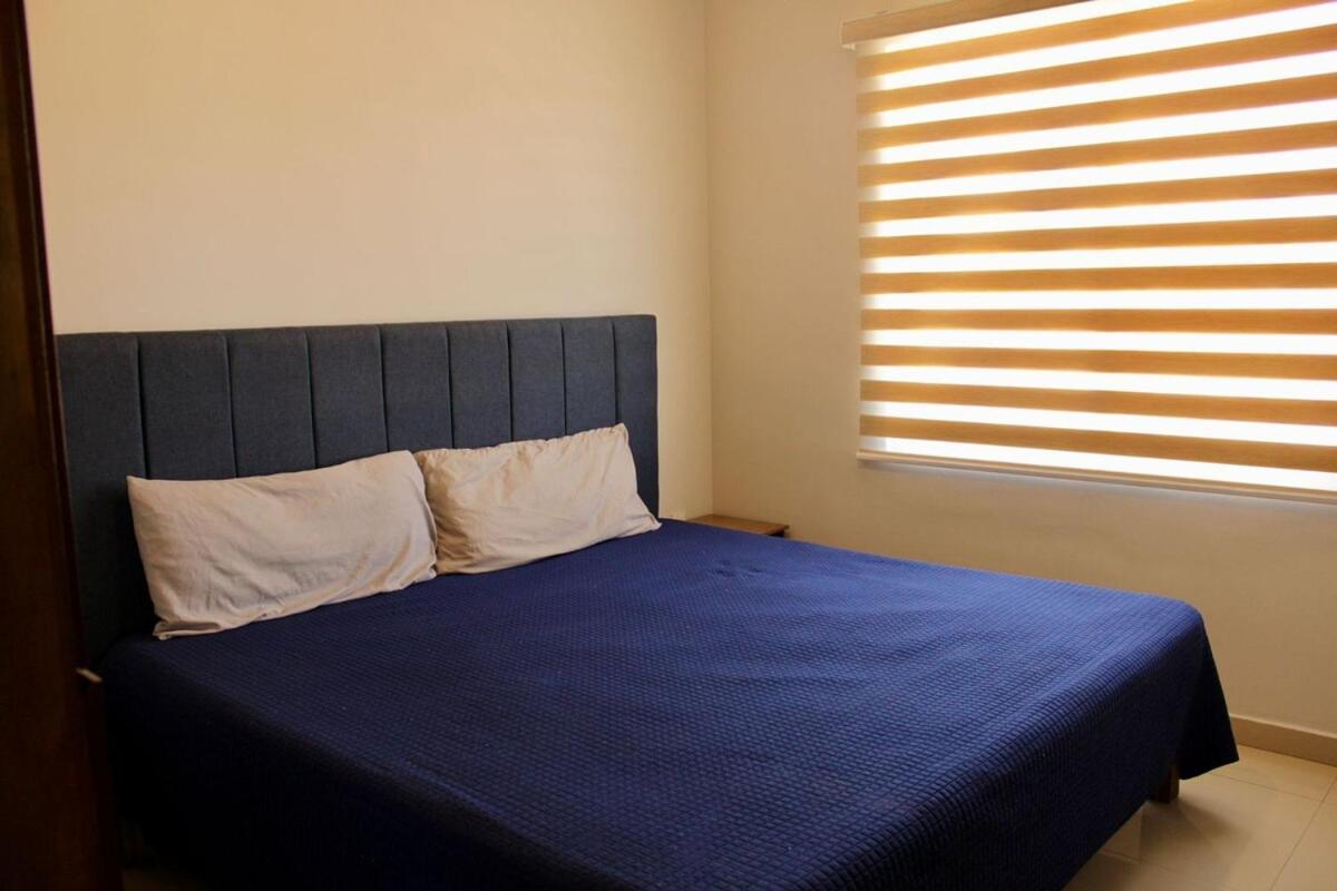 2 Min From Zona Dorada Paseo Lomas 303 Apartamento