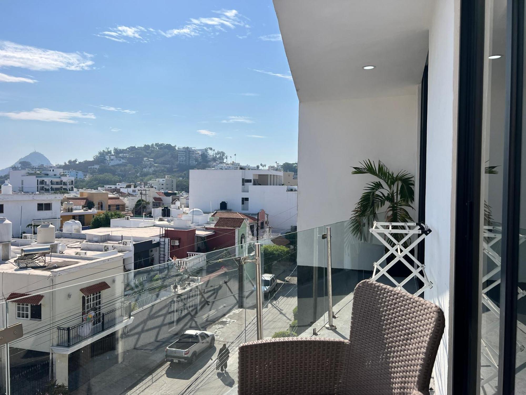 Apartment Luxe Modern-5 Star Area-walk 2 Beach-pool-bbq-view-king Bed *