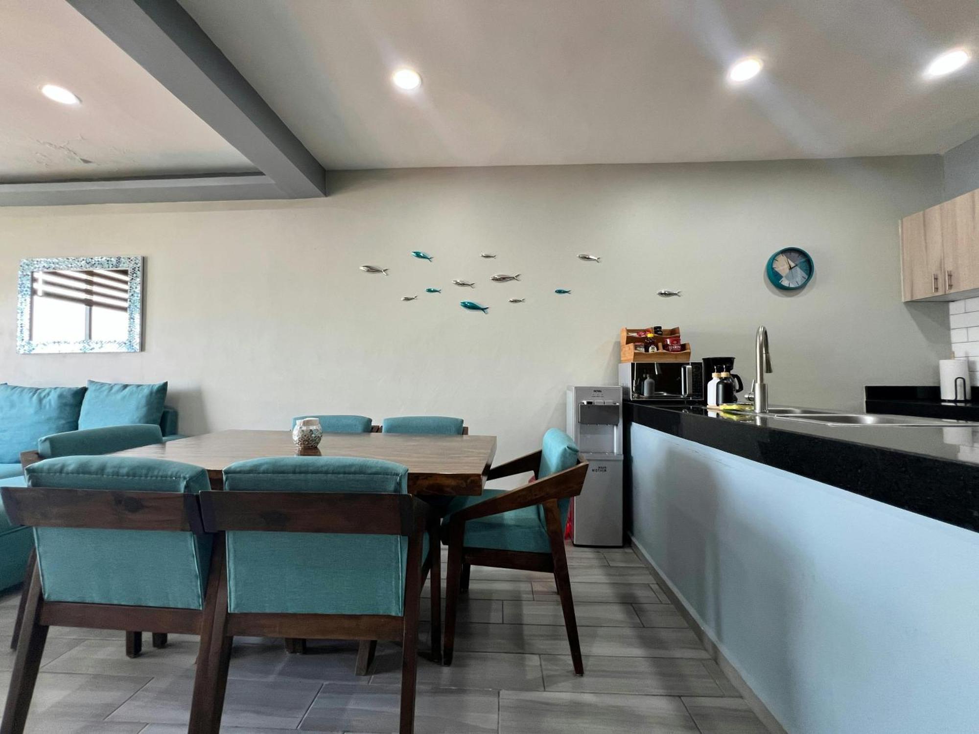 Luxe Modern-5 Star Area-walk 2 Beach-pool-bbq-view-king Bed Mazatlan