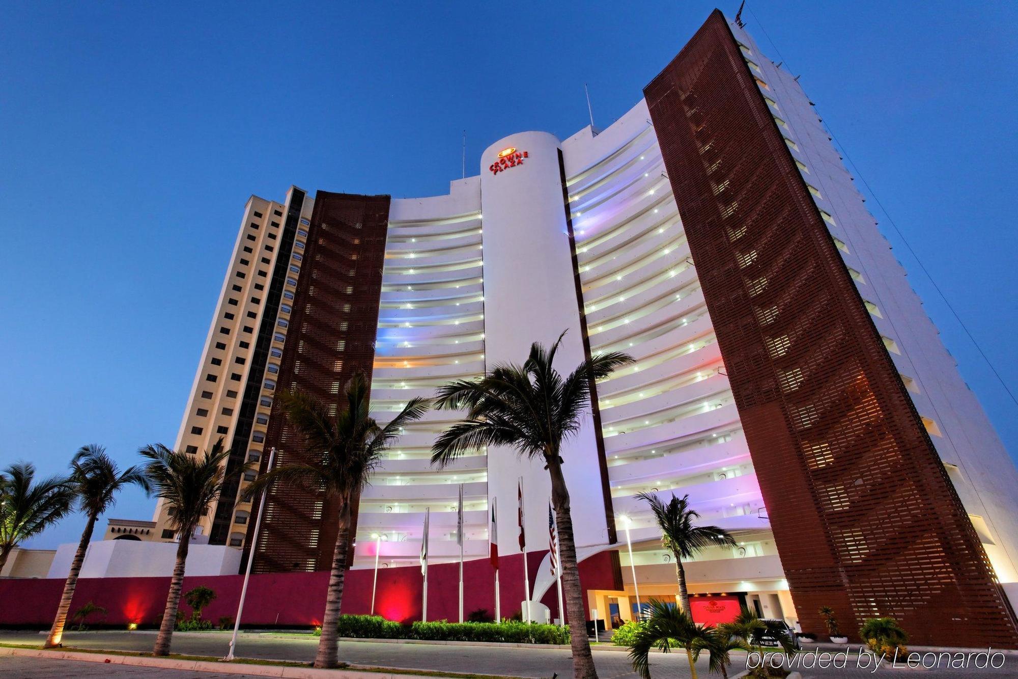 Park Royal Hotel