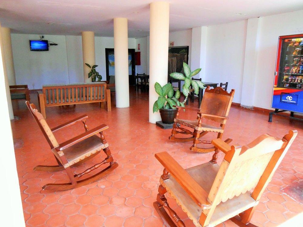 Jacarandas Hotel