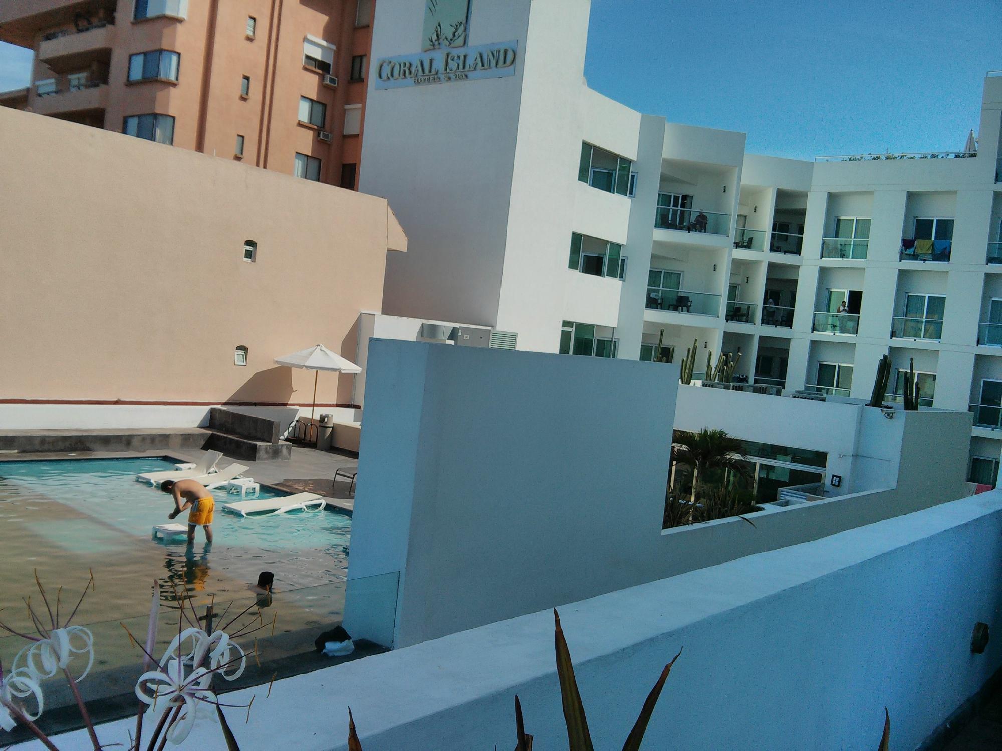 Hotel Coral Island View