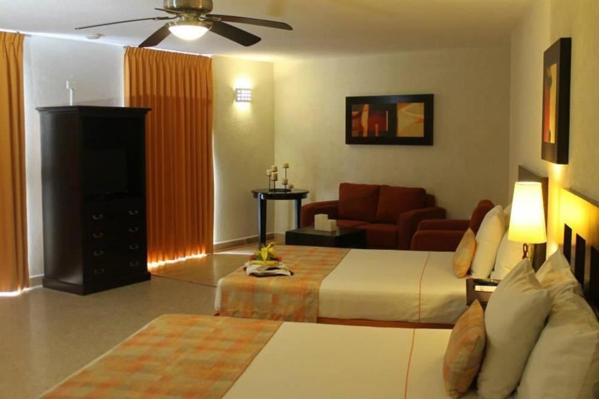 Western Freeman Zona Dorada