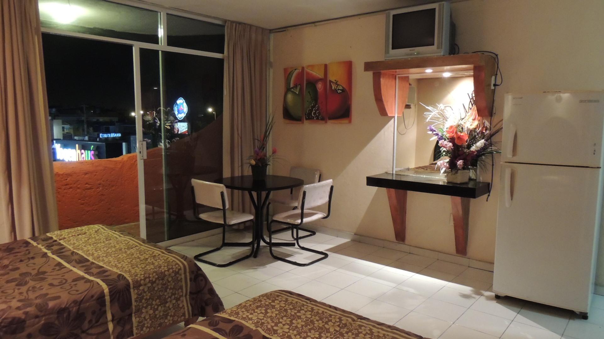 Hotel Capital O Zona Dorada Inn, 4*