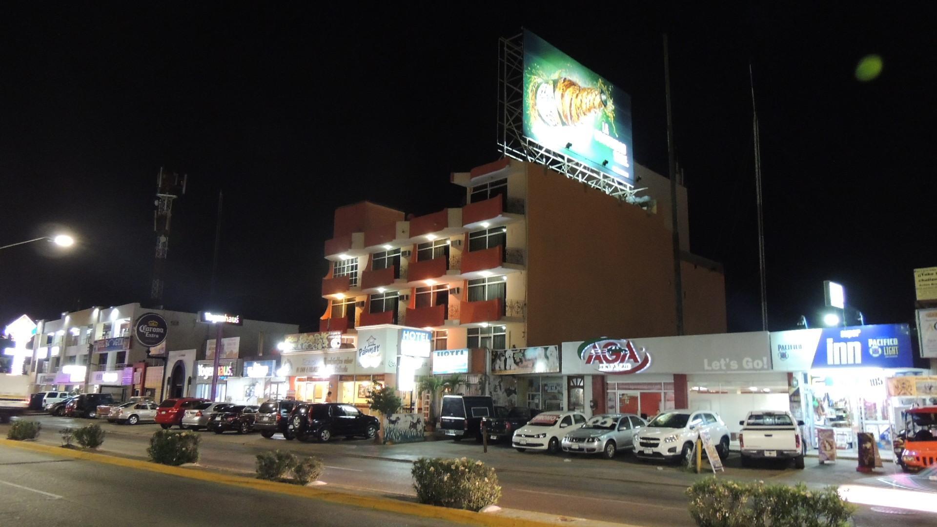 Hotel Capital O Zona Dorada Inn, Mazatlán