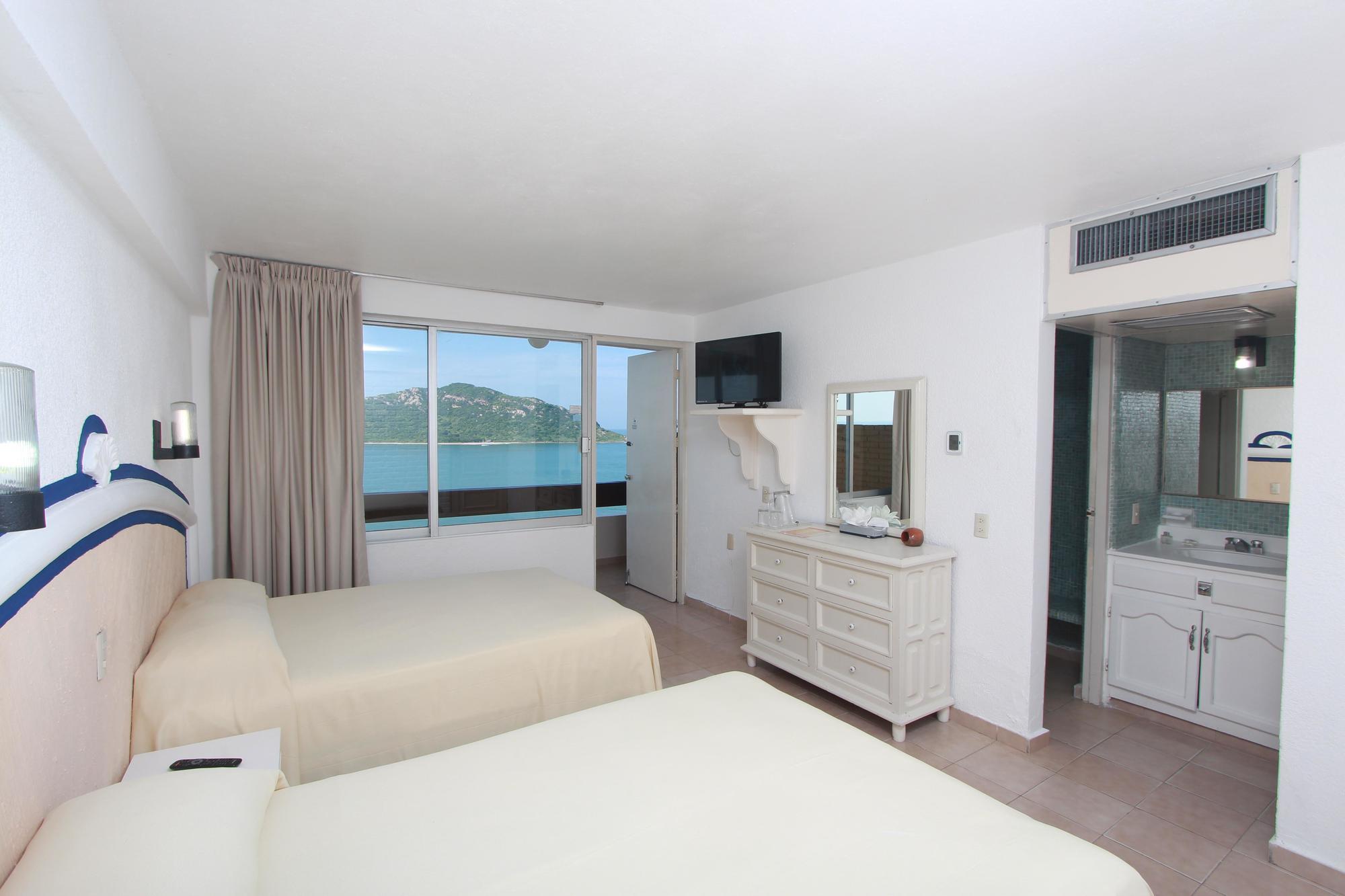 Flores Resort 3*