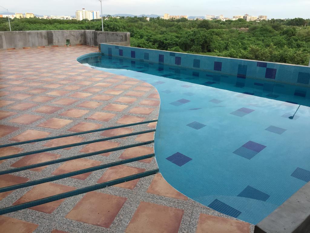 Playa Y Alberca En Zona Marina Apartamento Mazatlán