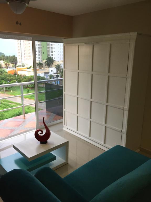 Playa Y Alberca En Zona Marina Apartamento