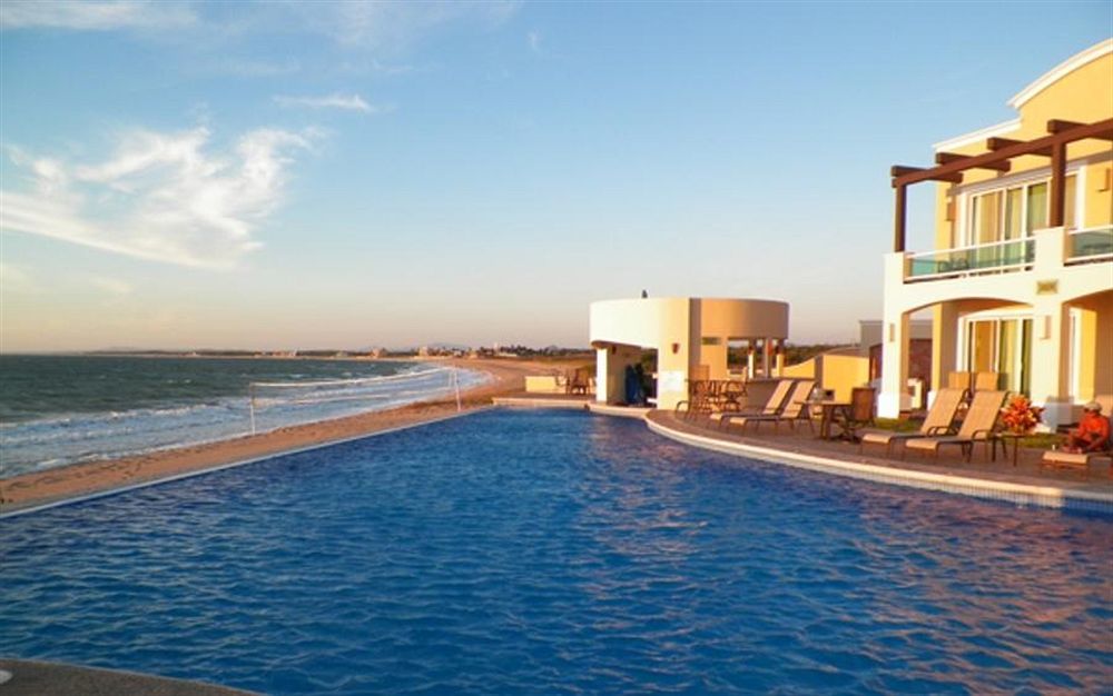 Diamond Bay Hotel