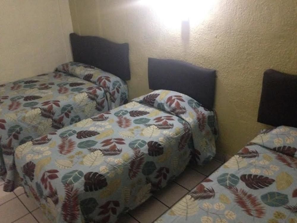 Esperanza Hotel 2*